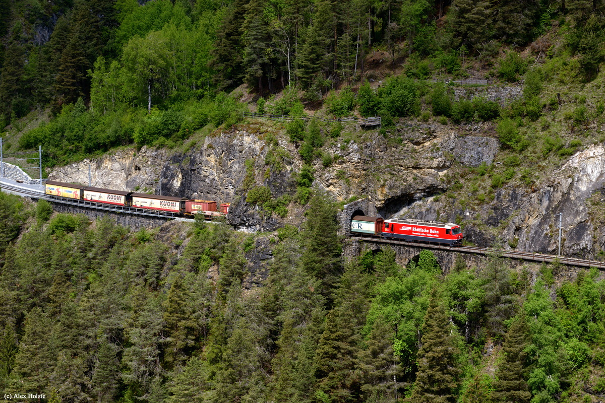 https://alexholste.com/Swiss/2025/Mai/11_RhB_2025.JPG
